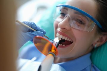 Understanding the Differences and Overlaps Between Restorative and Cosmetic Dentistry